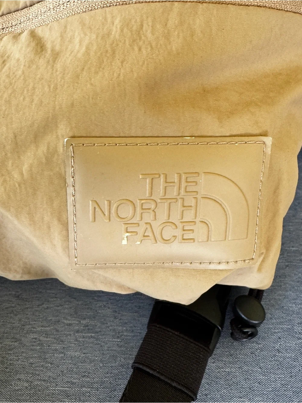 The North Face Never Stop Lumbar Fanny Pack Belt Bag Tan Beige Crossbody